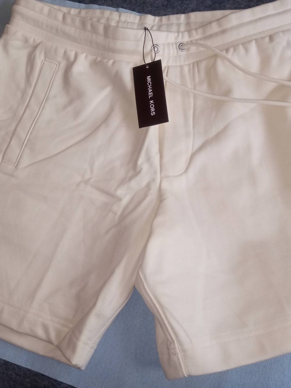 MEN'S Michael Kors White Drawstring Shorts, SZ. MEDIUM